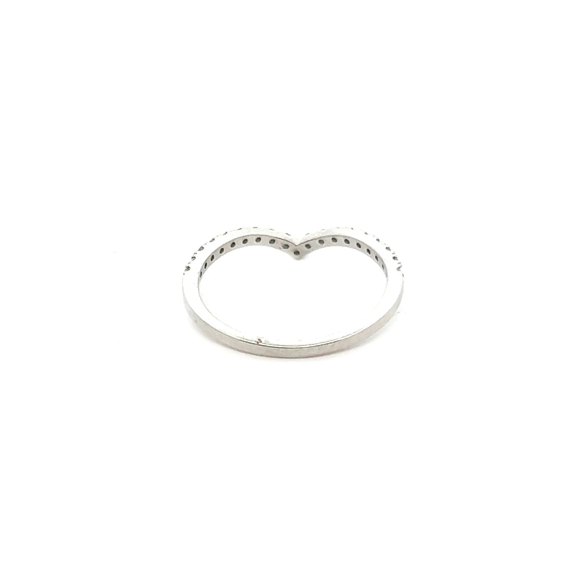 18K White Gold Curve Diamond Ring - Image 3