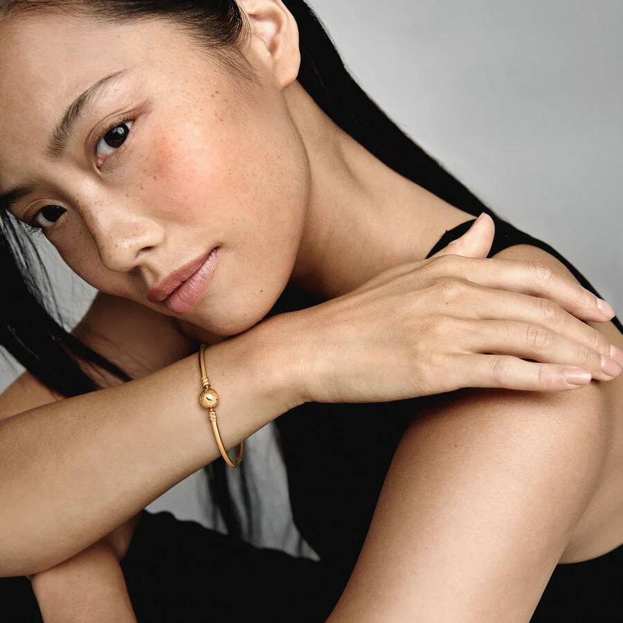 Pandora Moments Bangle - Image 2
